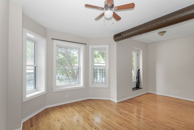 1333 W Taylor Street 2, Chicago, IL 60607