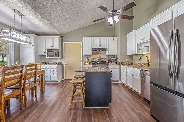 308 Oak Tree Drive, Clinton Vllg, MI 49236