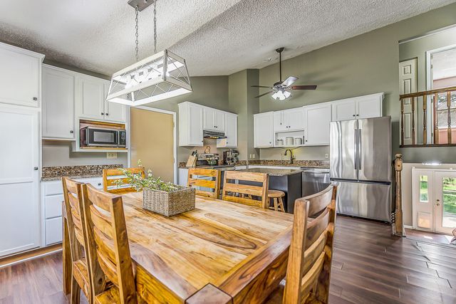 308 Oak Tree Drive, Clinton Vllg, MI 49236