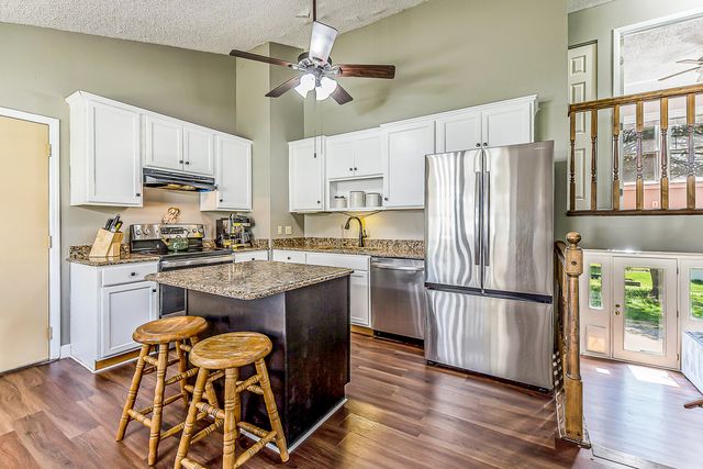 308 Oak Tree Drive, Clinton Vllg, MI 49236