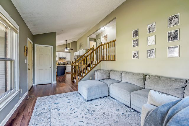 308 Oak Tree Drive, Clinton Vllg, MI 49236