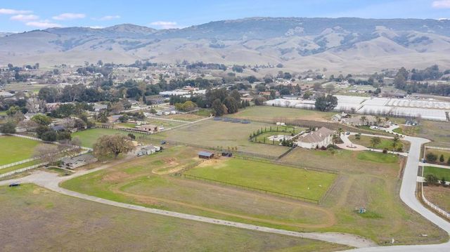 2015 Trumar Lane, Gilroy, CA 95020