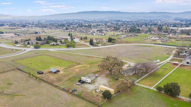 2015 Trumar Lane, Gilroy, CA 95020