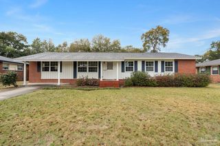 6020 Hilltop Rd, Pensacola, FL 32504