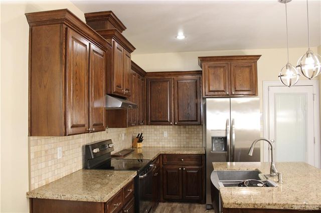 10001 Alcala Avenue, Mission, TX 78573