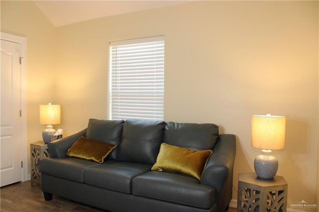 10001 Alcala Avenue, Mission, TX 78573