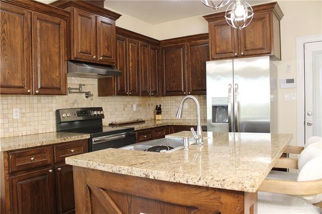 10001 Alcala Avenue, Mission, TX 78573