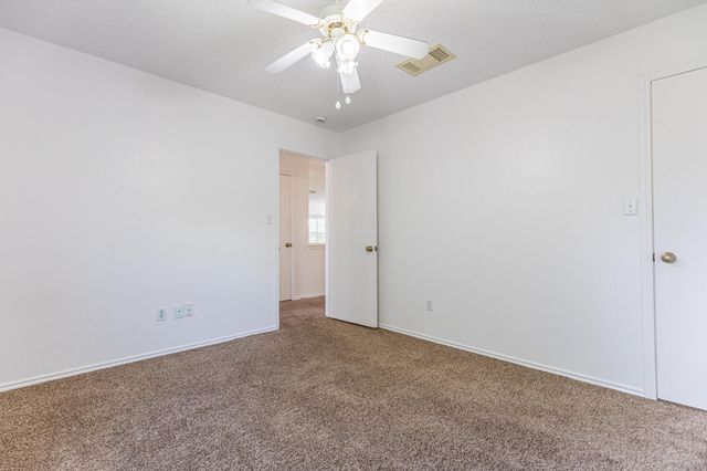491 Emerald Fields LN, Kyle, TX 78640