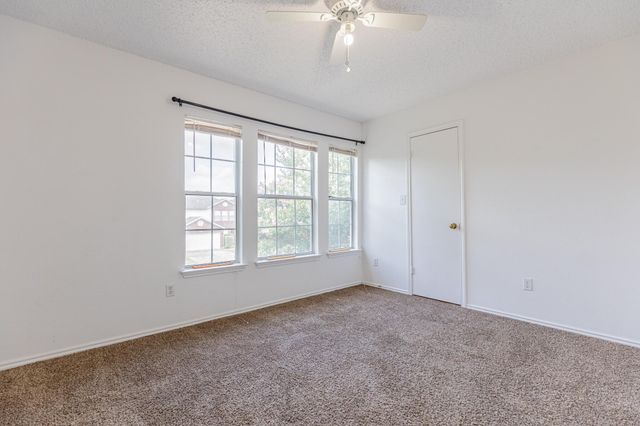 491 Emerald Fields LN, Kyle, TX 78640