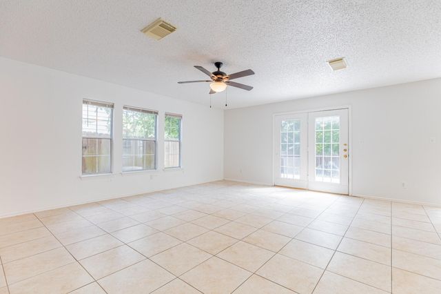 491 Emerald Fields LN, Kyle, TX 78640