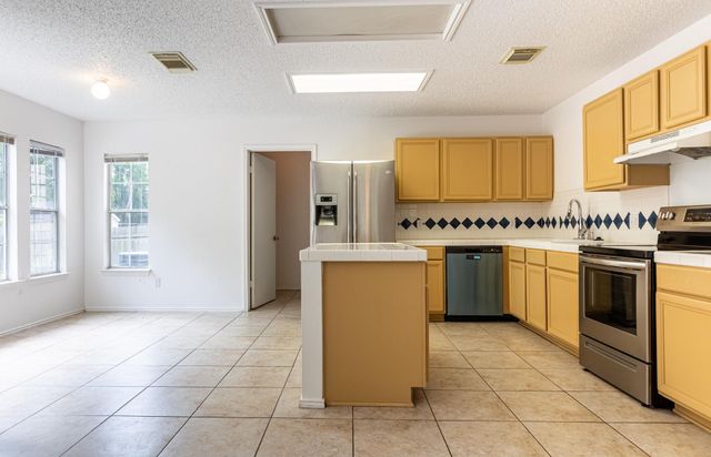 491 Emerald Fields LN, Kyle, TX 78640