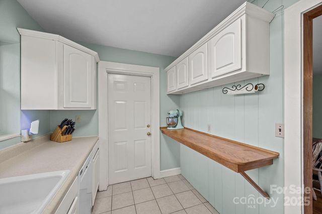 2312 Greater Druid Hills Boulevard, Hendersonville, NC 28791