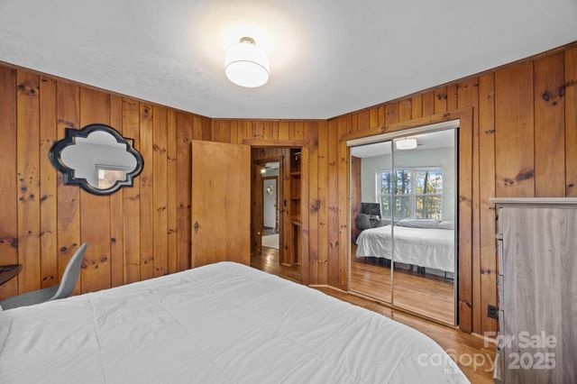 2312 Greater Druid Hills Boulevard, Hendersonville, NC 28791