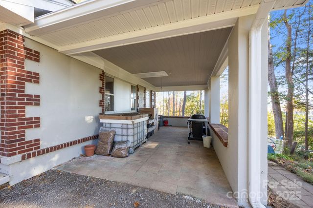 2312 Greater Druid Hills Boulevard, Hendersonville, NC 28791