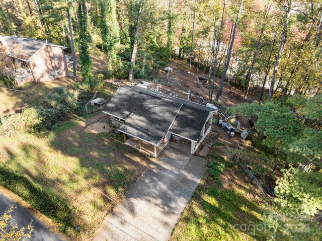 2312 Greater Druid Hills Boulevard, Hendersonville, NC 28791