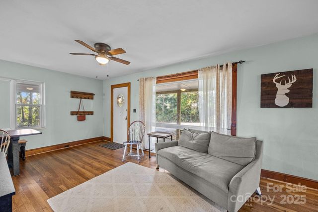 2312 Greater Druid Hills Boulevard, Hendersonville, NC 28791