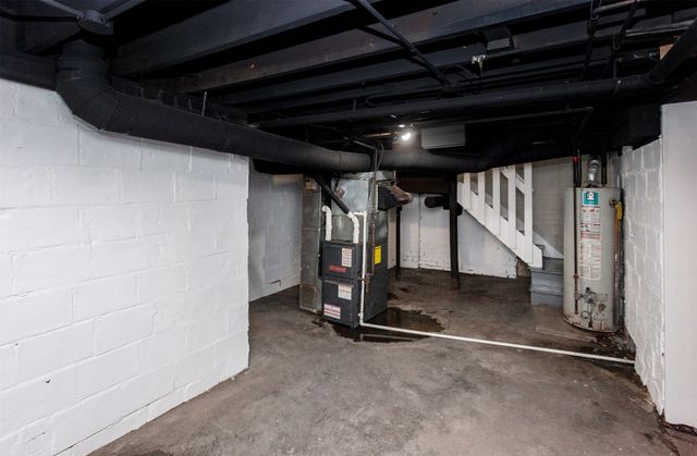 1614 E 13th Street, Des Moines, IA 50316