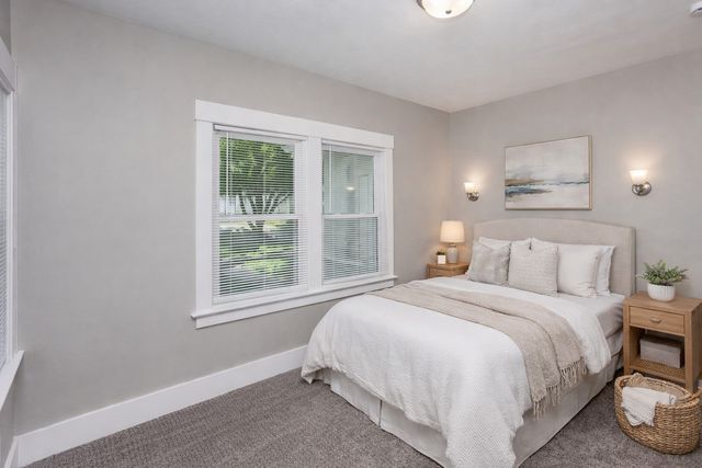 1614 E 13th Street, Des Moines, IA 50316