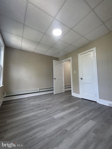 1408 STUYVESANT AVE, Trenton, NJ 08618