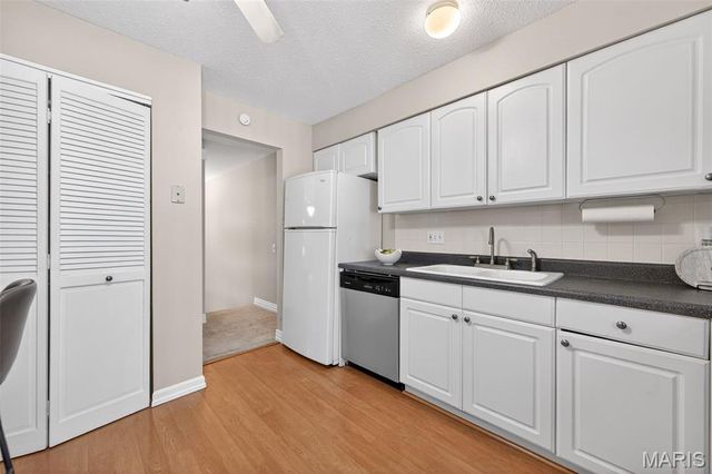 11953 Meadow Run Court, Maryland Heights, MO 63043