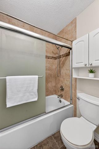 11953 Meadow Run Court, Maryland Heights, MO 63043