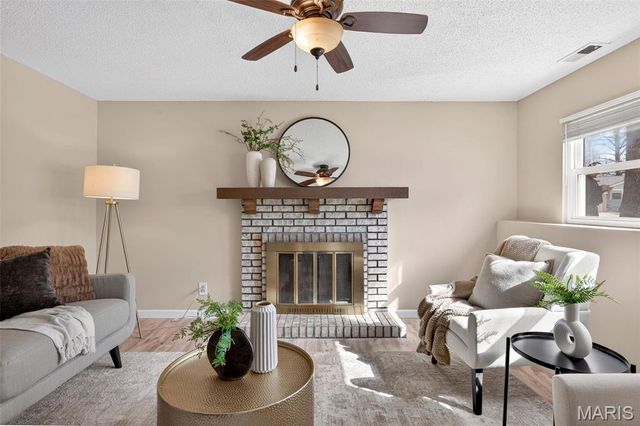 11953 Meadow Run Court, Maryland Heights, MO 63043