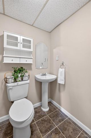 11953 Meadow Run Court, Maryland Heights, MO 63043