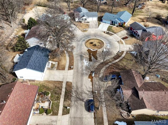 11953 Meadow Run Court, Maryland Heights, MO 63043