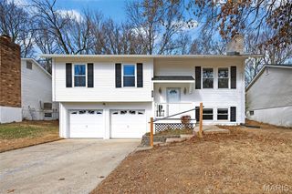 11953 Meadow Run Court, Maryland Heights, MO 63043