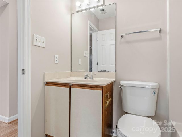 102 Abbey Circle, Asheville, NC 28805