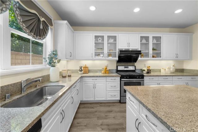 3830 S Silver Oak Way, Ontario, CA 91761