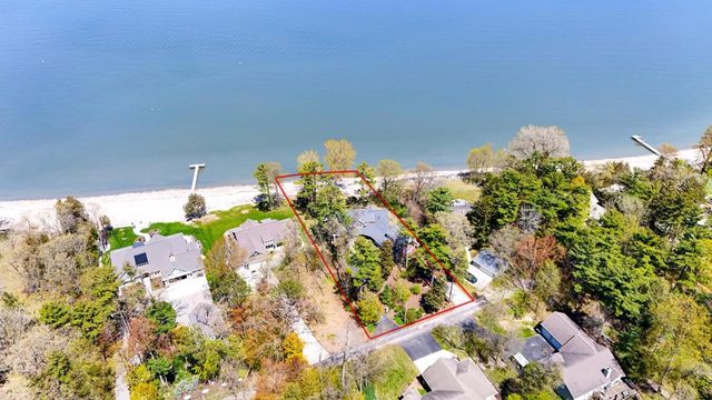 4535 POINT COMFORT LANE, Green Bay, WI 54311