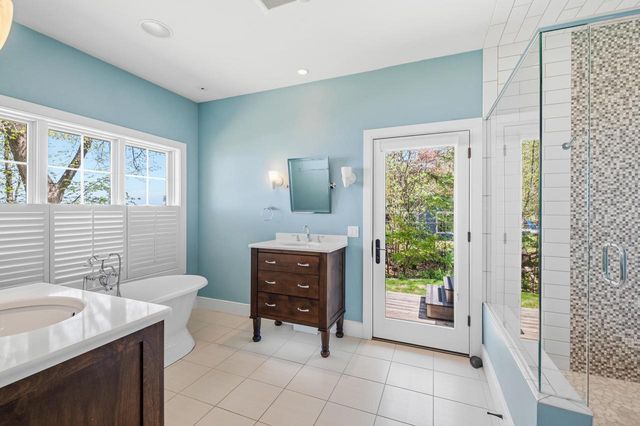 4535 POINT COMFORT LANE, Green Bay, WI 54311