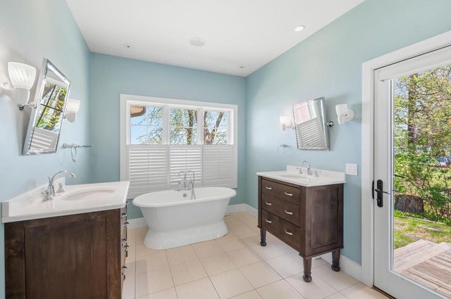 4535 POINT COMFORT LANE, Green Bay, WI 54311