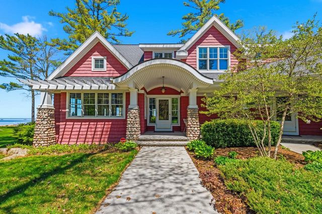 4535 POINT COMFORT LANE, Green Bay, WI 54311