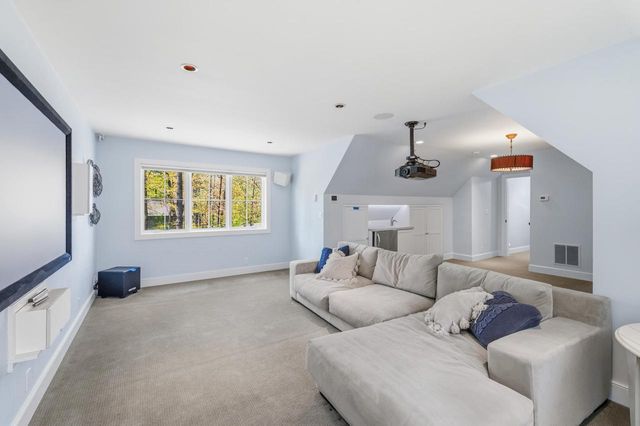 4535 POINT COMFORT LANE, Green Bay, WI 54311