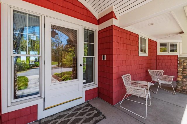 4535 POINT COMFORT LANE, Green Bay, WI 54311