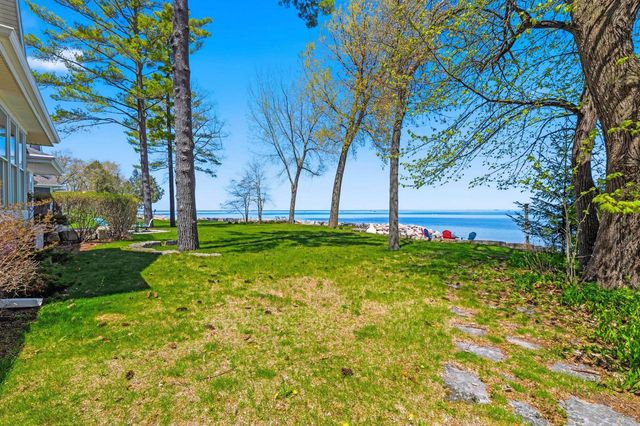 4535 POINT COMFORT LANE, Green Bay, WI 54311