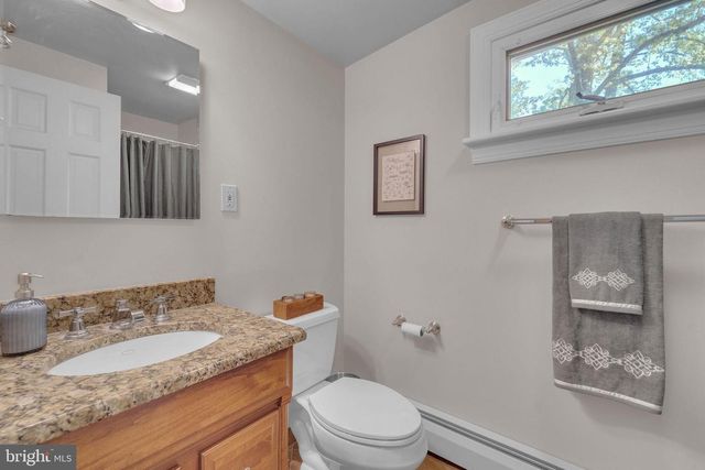 37 SKEET RD, Medford, NJ 08055