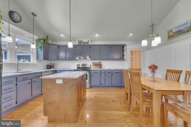 37 SKEET RD, Medford, NJ 08055