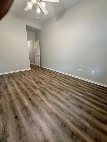 14 Dardenelle Ct, Conroe, TX 77382