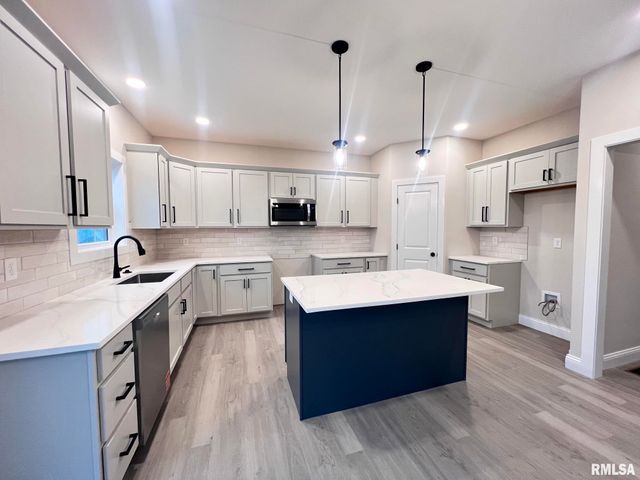 6304 W CROSSWYND Court, Edwards, IL 61528