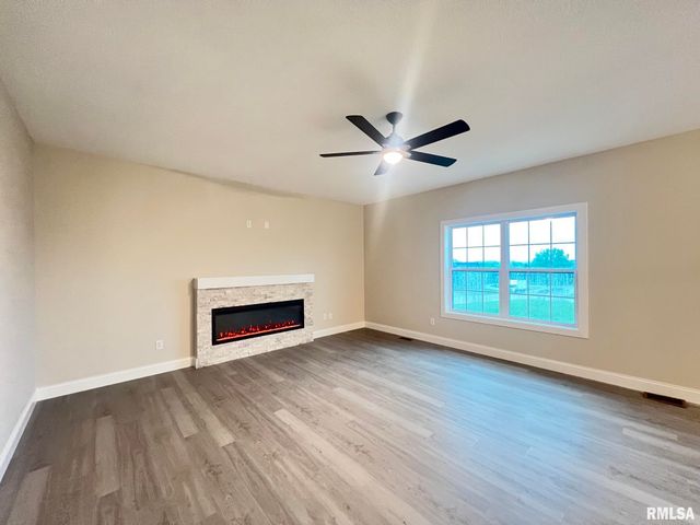 6304 W CROSSWYND Court, Edwards, IL 61528