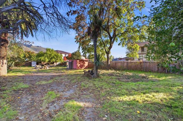 38016 Vallejo St, Fremont, CA 94536