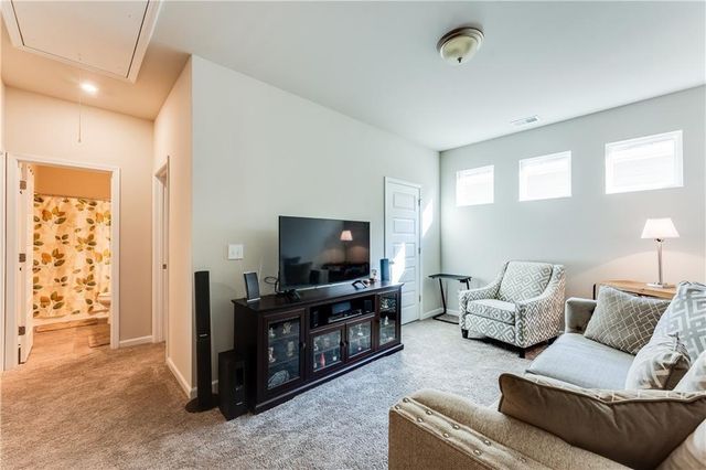 2316 Hastings Manor Lane, Hampton, GA 30228