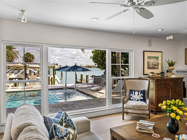 829 59TH AVENUE, St Pete Beach, FL 33706