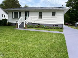 129 S Bullock Street, Henderson, NC 27536