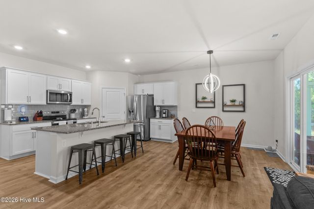 1515 Nova Court, New Bern, NC 28560