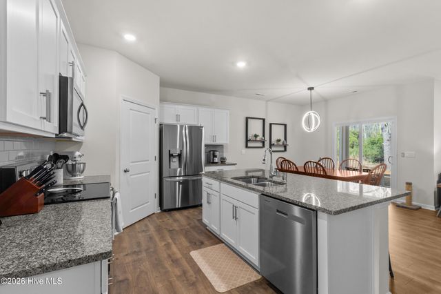 1515 Nova Court, New Bern, NC 28560