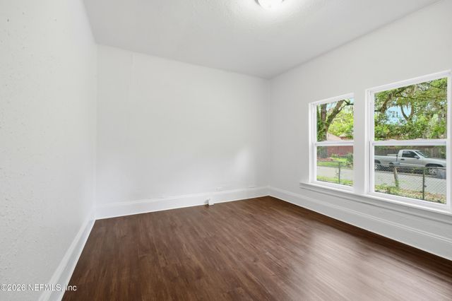 357 CRYSTAL Street, Jacksonville, FL 32254
